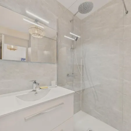 Vue Mer, Joli Pour 4 A 40m De La Apartment Les Sables-d'Olonne