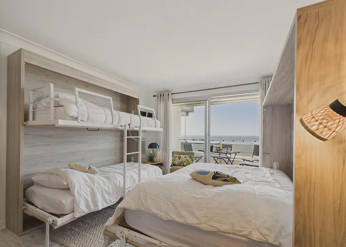 Vue Mer, Joli Pour 4 A 40m De La